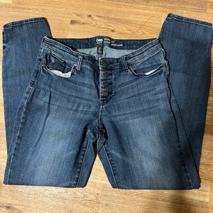 Gap button fly skinny fit size 6/28R